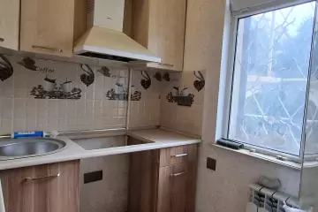 Satılır Köhnə Tikili Bakıxanovda