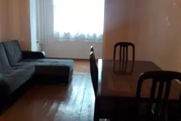 Aylıq Kirayə Köhnə Tikili 8-ci Kilometrdə 