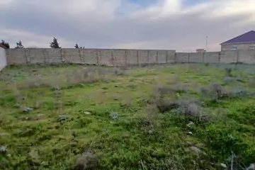 Satılır Torpaq Binədə