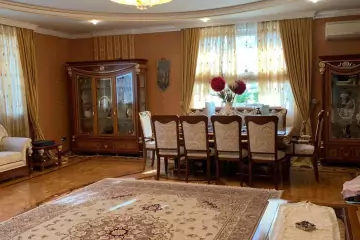 Satılır Yeni Tikili Neftçi Bazasında