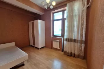 Satılır Yeni Tikili Yasamalda