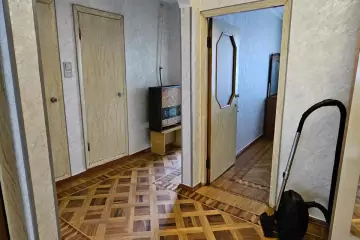Aylıq Kirayə Köhnə Tikili Elmler Akademiyasıda