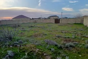 Satılır Torpaq Binədə