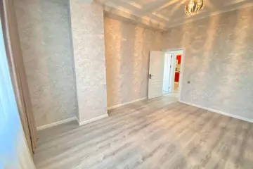 Satılır Yeni Tikili Bakıxanovda