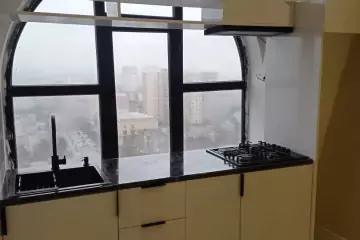Satılır Yeni Tikili 8-ci Kilometrdə