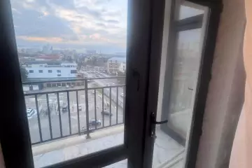 Satılır Yeni Tikili Bakıxanovda