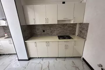 Satılır Köhnə Tikili Beşmərtəbədə