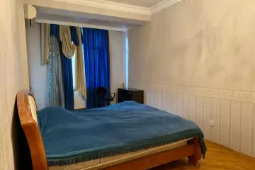 Satılır Yeni Tikili Dostluq Kinoteatrında