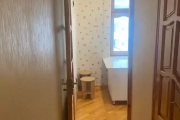 Aylıq Kirayə Köhnə Tikili Elmler Akademiyasıda