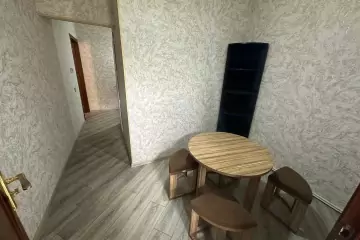 Satılır Köhnə Tikili Bakıxanovda