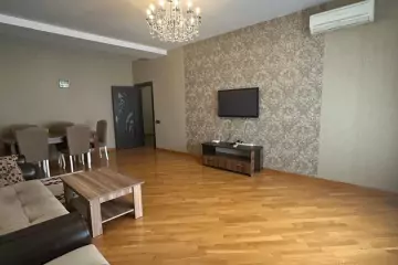 Aylıq Kirayə Yeni Tikili Nəsimi Bazarında