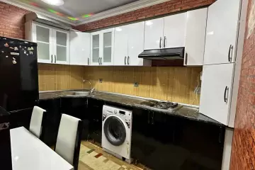 Satılır Yeni Tikili Bakıxanovda