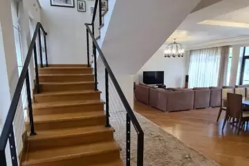 Aylıq Kirayə Bağ Evi Bilgəhdə
