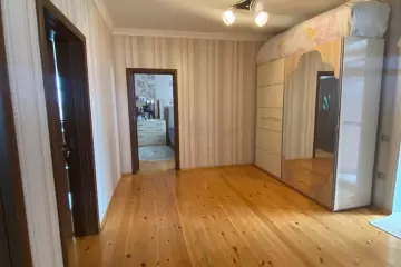 Satılır Həyət Evi Zabrat Qəsəbəsida