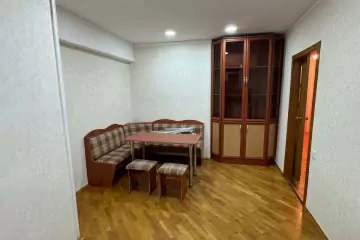 Satılır Köhnə Tikili Gənclikdə