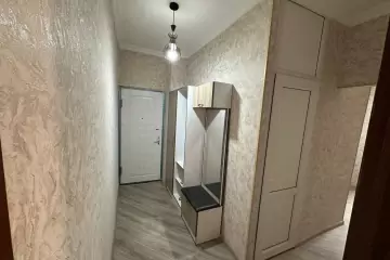 Satılır Köhnə Tikili Bakıxanovda