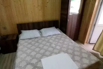 Günlük Kirayə Bağ Evi Quba Rayonunda