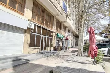 Satılır Obyekt 28 May Metrosu ətrafında