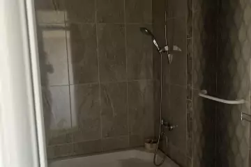 Satılır Köhnə Tikili Yeni Günəşlidə