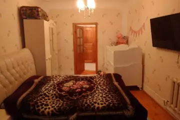 Satılır Köhnə Tikili 8-ci Mikrorayonda