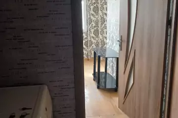 Satılır Yeni Tikili Qurtuluş 93da