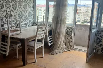 Satılır Yeni Tikili Qurtuluş 93da