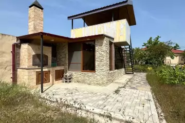 Satılır Həyət Evi Buzovnada