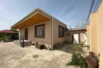 Satılır Həyət Evi Buzovnada