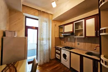 Satılır Yeni Tikili 8-ci Kilometrdə