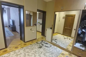 Satılır Yeni Tikili Ukraniya Dairəsida