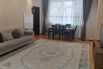 Satılır Yeni Tikili Ukraniya Dairəsida