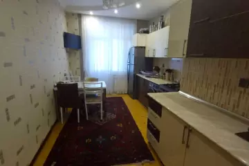 Satılır Yeni Tikili Ukraniya Dairəsida