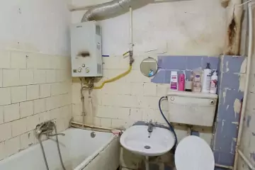 Satılır Köhnə Tikili Qələbə Residence Yaşayış Kompleksida