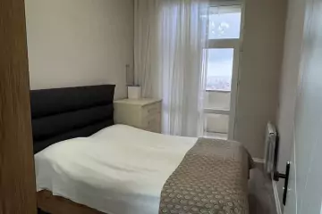 Satılır Yeni Tikili Yeni Günəşlidə