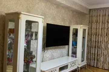 Satılır Yeni Tikili Yeni Yasamalda