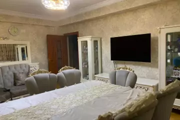 Satılır Yeni Tikili Yeni Yasamalda