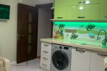 Satılır Yeni Tikili Yeni Yasamalda
