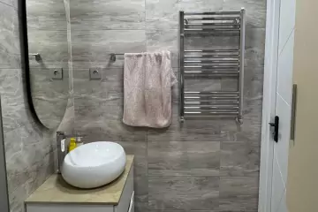 Satılır Yeni Tikili Yeni Günəşlidə