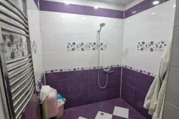 Satılır Yeni Tikili Ukraniya Dairəsida
