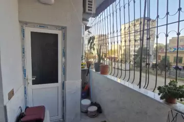 Satılır Yeni Tikili Ukraniya Dairəsida