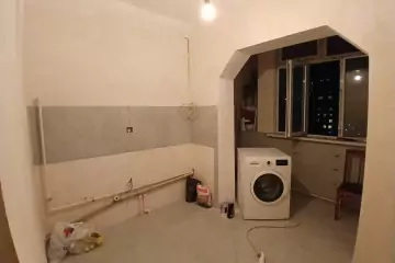 Satılır Köhnə Tikili Yeni Günəşlidə