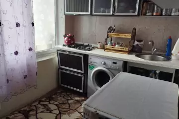 Satılır Köhnə Tikili Xəzər Dairəsida