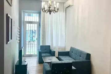 Aylıq Kirayə Köhnə Tikili Mərkəzdə