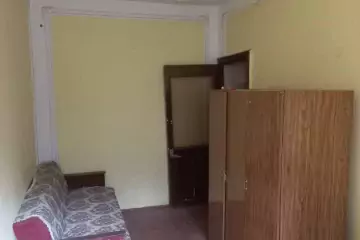 Satılır Köhnə Tikili 3-cü Mikrorayonda