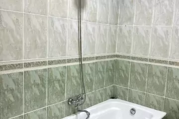 Aylıq Kirayə Köhnə Tikili Mərkəzdə