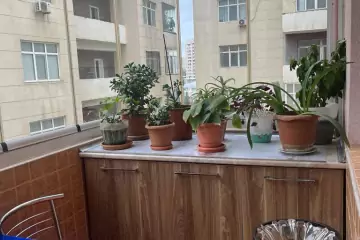 Satılır Yeni Tikili Yasamalda