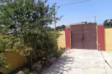 Satılır Həyət Evi Buzovnada