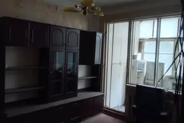Satılır Köhnə Tikili 3-cü Mikrorayonda