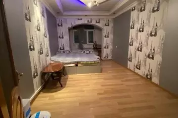 Satılır Köhnə Tikili Bakıxanovda
