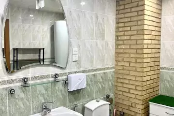 Aylıq Kirayə Köhnə Tikili Mərkəzdə